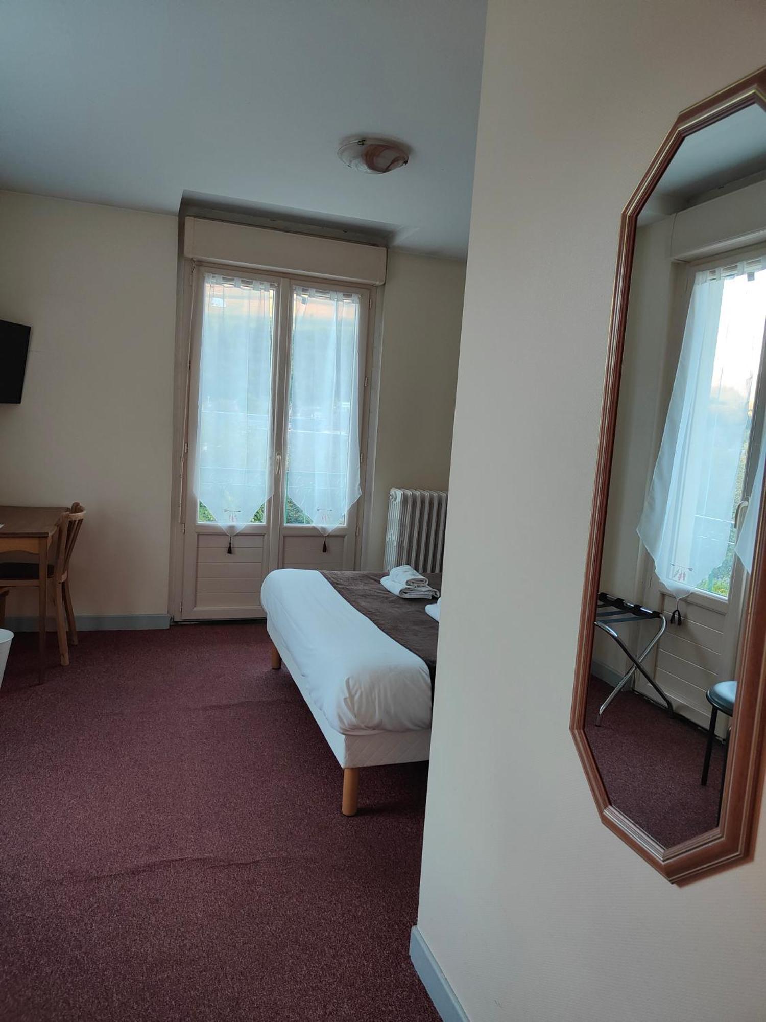 Hotel Au Val Dore La Bourboule Eksteriør billede