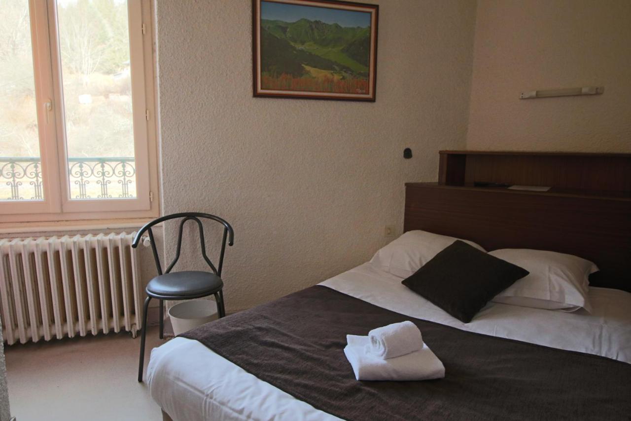 Hotel Au Val Dore La Bourboule Eksteriør billede